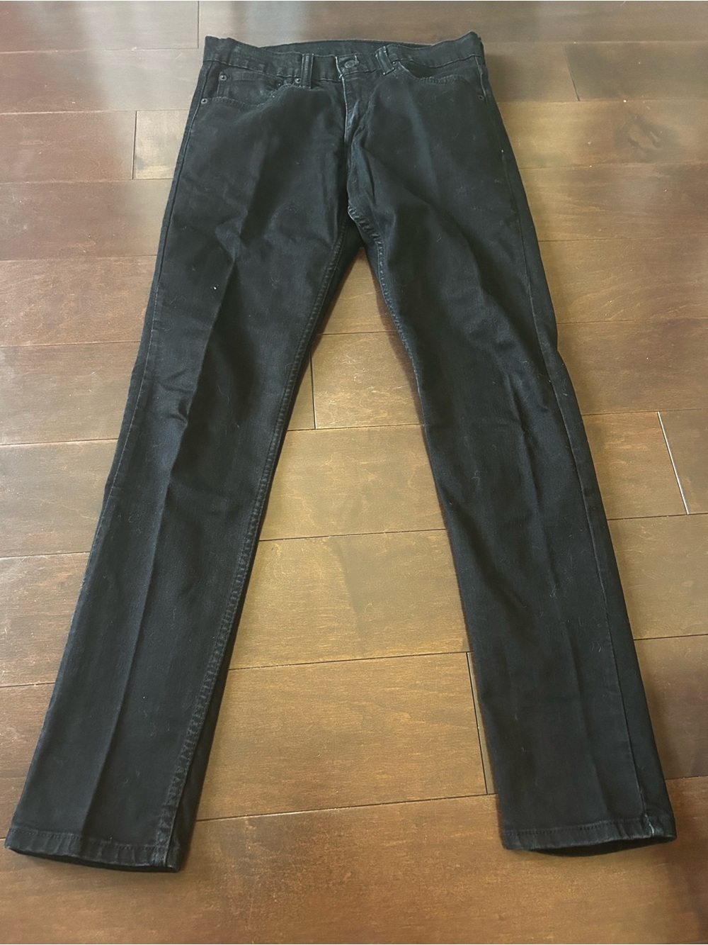 Levi's Men's Black Slim Straight Jeans